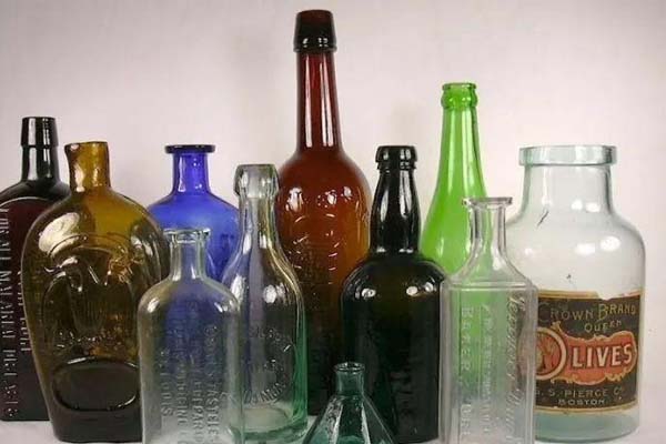 使用酒瓶定製包（bāo）裝的清潔和保養很重要